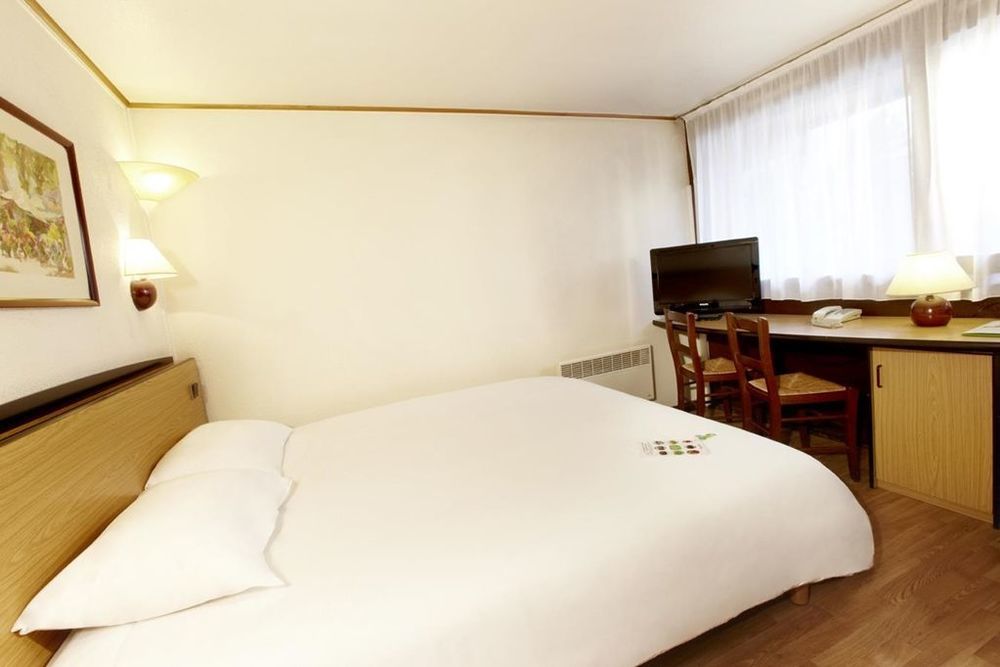 Campanile Marseille Vitrolles Griffon Hotel Szoba fotó